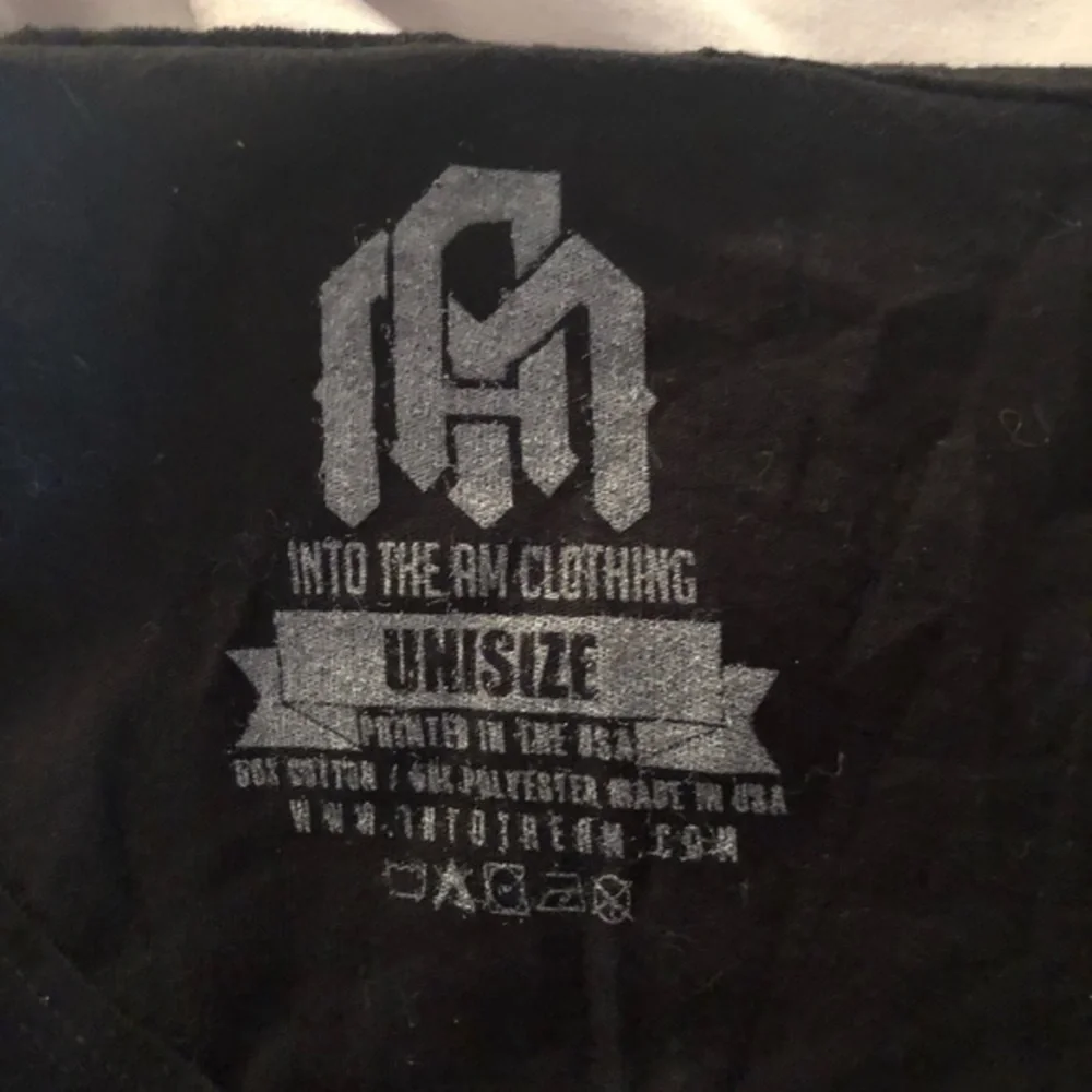 Scull‎ Crop Top 💀 - Picture 3 of 3